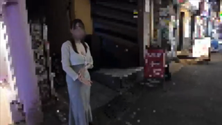 風乃助と獣女の獣女、cocoちゃんとのコラボ初対面で個室居酒屋でイチャイチャ、服を脱ごうとすると店員さん入ってくるハプニング.mp4