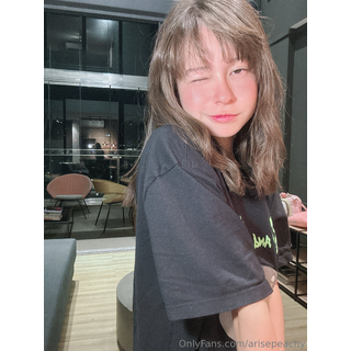 1932x2576_d65442efd19c1f18131148a604e0e80d.jpg