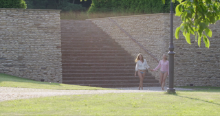 wowgirls.17.10.21.teressa.bizarre.and.sybil.reflected.in.you.2160p.mp4