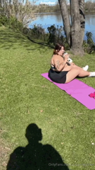 2000196383_pov-you-were-relaxing-in-the-park-when-suddenly-you-saw-a-ch_0.mp4