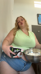 1592218528_sweet-vs-salty-challenge-in-this-mouth-watering-stuffing-vi_0.mp4
