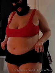 566026619_just-a-lil-clip-of-me-playing-with-my-fat-in-my-flat_0.m4v