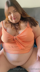 221609987_my-belly-is-so-bigggg-i-love-this_0.m4v