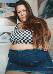 488963183_playing-with-my-lovely-and-soft-belly_6.mp4
