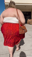 1989352600_come-shopping-with-me-for-some-of-my-favorite-snacks-my-bel_0.mp4