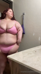 1001282295_current-weight-with-belly-plopping-i-may-or-may-not-have_0.mp4