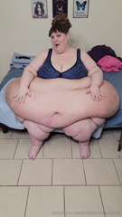 779060407_sometimes-i-underestimate-the-might-of-my-belly-big-soft-c_0.m4v