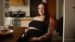 989758500_you-re-my-feeder-and-you-re-eager-to-make-me-grow-fatter-i_0.mp4