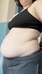 368043551_are-you-mesmerized-by-the-jiggle_0.m4v