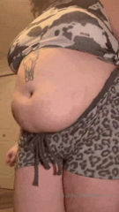 829022459_does-anyone-else-think-my-big-bloated-belly-is-looking-parti_0.mp4