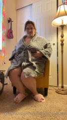 127991355_hanging-out-naked-alll-day-just-woke-up-from-a-nap-lazy-fa_0.m4v