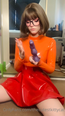 388251636_latex-velma-riding-my-bishop-from-bad-dragon-i-always-use_0.m4v