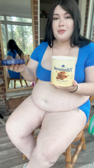 1367989041_guess-my-fatass-self-should-get-two-ice-creams-to-chug-for-n_2.mp4