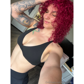 kenisagirl_2783724642_source.png