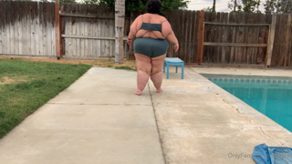1047838249_stroll-sit-20-pics-4-5-min-vid-this-set-includes-my-full_19.mp4