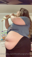 199051409_before-bed-snack-i-ate-so-much-of-that-cream-cheese-filli_0.m4v