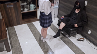 CF977383 お食事中にご奉仕させていただきました..mp4