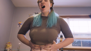 1482532495_a-few-burps-to-take-the-weight-off-my-chest-but-i-think-my-b_0.mp4