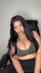 1829175014_fuck-i-went-from-sad-and-lonely-to-a-wet-pussy_0.mp4