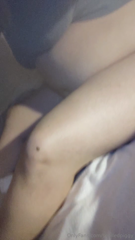 1767002870_i-struggle-to-even-sit-up-after-that-last-stuffing-look-how_0.mp4