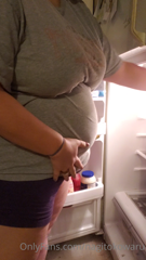51917987_a-horny-high-feedee-waddles-over-to-the-fridge-in-the-middl_0.m4v