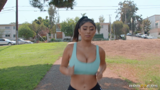 BrazzersExxtra - 2021.11.08 Her Big Naturals Are Unreal 1080p.mp4