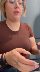 1825497014_public-stuffing-with-taco-bell-at-the-mall-each-bite-made-m_0.mp4