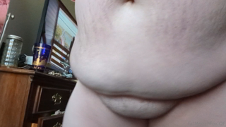 868513733_i-m-shooting-for-a-10000-calorie-day-today-first-breakfast_0.mp4