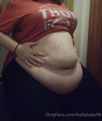 183332255_baby-i-think-i-need-to-keep-wearing-stretchy-pants-my-gut_0.m4v