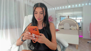 Miss_diamond__Myfreecams_20260610_083604.mp4