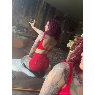kenisagirl_2546164081_source (1).png