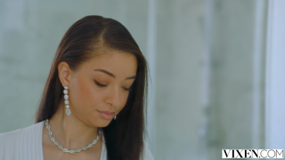 Vixen.19.06.03.Scarlett.Bloom.And.Johnny.Sins.Not.Enough.1080p.mp4