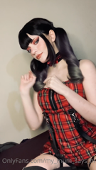 227961623_goth-gf-ahegaos-and-butt_8.m4v