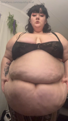1359310327_its-been-a-busy-week-so-i-think-you-deserve-some-jiggles_0.mp4