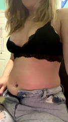 798951697_these-jeans-are-tighter-than-they-used-to-be-mustve-shrun_0.mp4
