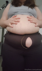 873968262_today-after-christmas-i-tried-to-put-on-pants-a-month-ag_1.m4v