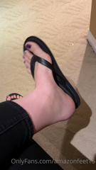 29135645_flip-flop-set-bigfeet-size15s-bigsoles-sandals_0.m4v