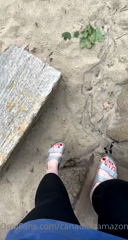 195298770_getting-my-big-feet-into-nature_4.m4v