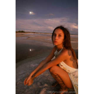 I love the illumination you bring to all the ordinary things.._3_438b.jpg