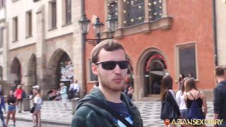 asd-2017-07-31-prague-czech-Ass spotting in Prague – July 31, 2017.mp4