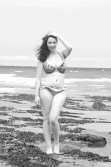 black-and-white-becky-v0-fuwbplvlwo2h1.webp
