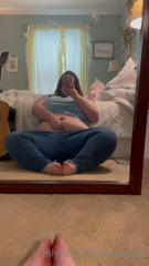 468608596_my-belly-says-hi_0.m4v