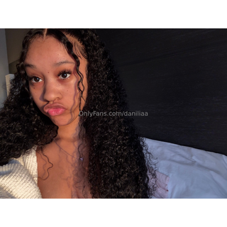 daniliaa_Who’s_the_cutest_p_DON’T_FORGET_TO_JOIN_MY_LIVE_AT_1030_PM_CT_TONIGHT😍_@daniliaaa__4015866271.jpeg