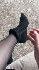 738436865_sweaty-stinky-soles-after-being-in-my-boots-all-day-ill-be_0.m4v