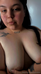 877481850_i-need-you-to-suck-these-for-me_0.mp4