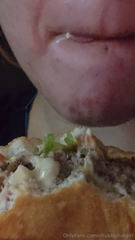 1001356084_yummy_0.mp4