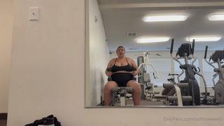 903619667_oof-its-been-a-while-since-ive-done-a-full-workout-betwee_1.m4v