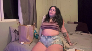 1741802343_okay-so-i-used-to-be-that-skinny-little-thing-who-could-ba_5.mp4