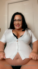 242861441_you-can-literally-hear-the-pure-thickness-of-my-belly-in-thi_0.m4v
