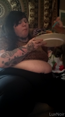 487326588_a-little-stuffing-story-i-made-last-night-i-m-so-sorry-that_3.m4v